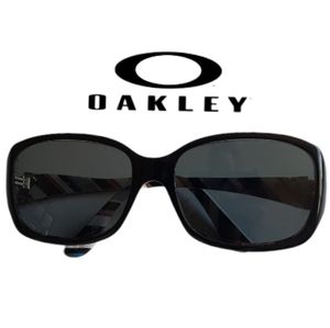 Oakley- Discreet Frames